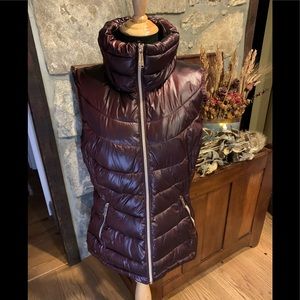 CALVIN KLEIN FITTED FUNNEL NECK VEST